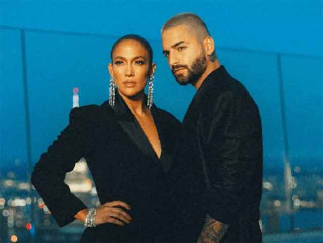 Новый клип лопес. Jennifer Lopez Maluma. Джей ЛО клип pa ti. Jennifer Lopez Lonely.